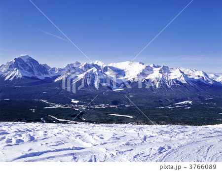 バンフ国立公園のレイクルイーズスキー場 3766089