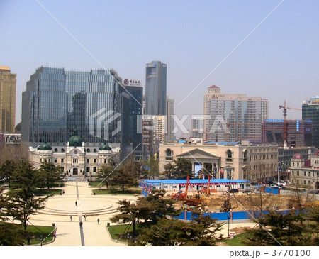 中国　大連　中山広場　日本統治時代の建造物 3770100