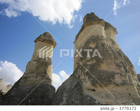 カッパドキアのキノコ岩 カッパドキアのキノコ岩 3770172