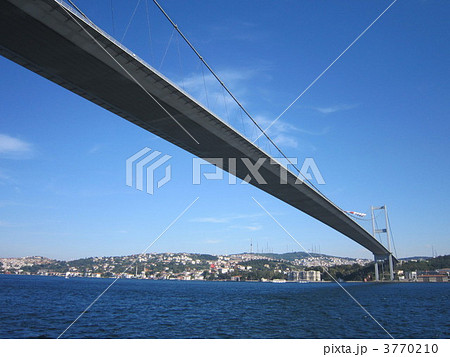 トルコ　イスタンブール、ボスポラス大橋 3770210