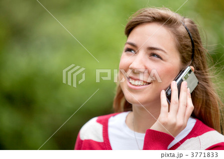 Woman on the phone Woman on the phone 3771833