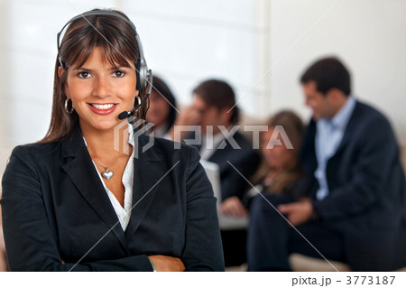 customer support operator 3773187