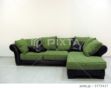 green sofa green sofa 3773417