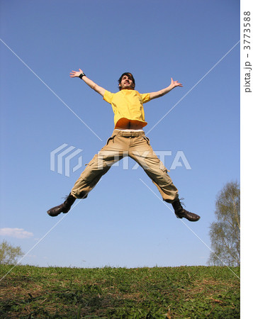 jump guy on meadow 3773588