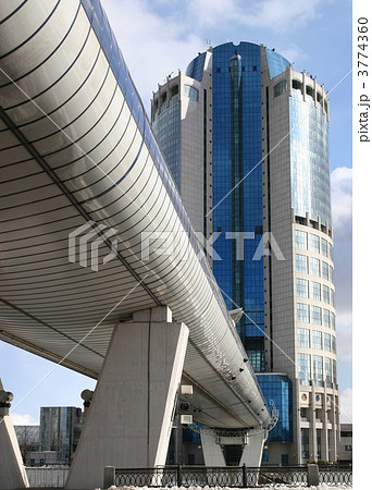 office building and bridge 3774360