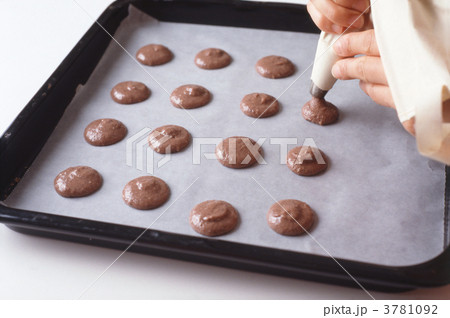 マカロン作り 3781092