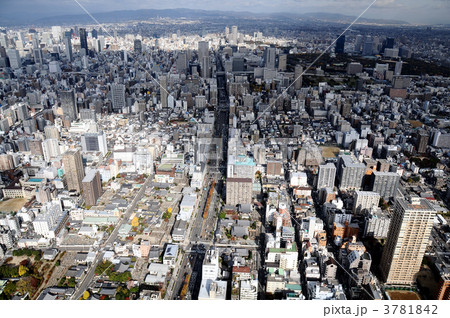 大阪の谷町筋を空撮 大阪の谷町筋を空撮 3781842