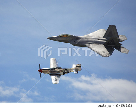P51ムスタングとF22ラプター(2) 3786133