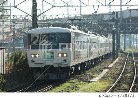 3788373