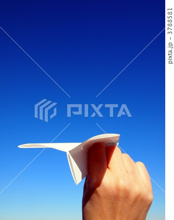 青空と紙飛行機 3788581