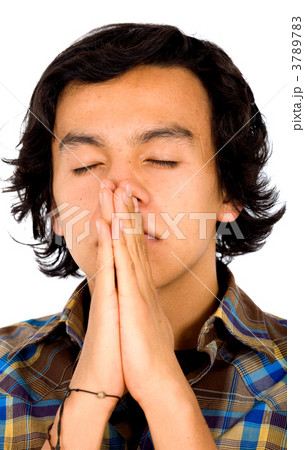 casual man praying 3789783