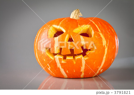 halloween, old jack-o-lantern on grey halloween, old jack-o-lantern on grey 3791821