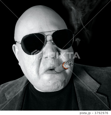 Smoking Loan shark 3792976