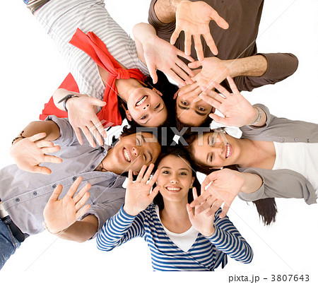 Friends waving 3807643