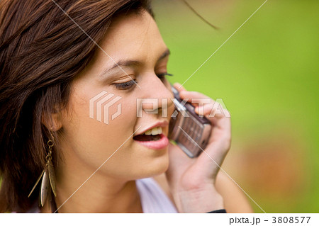 woman on the phone woman on the phone 3808577