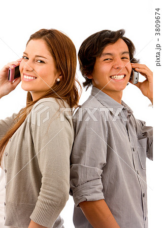 Couple on the phone 3809674