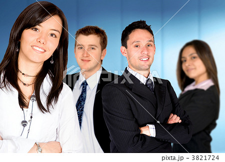businesswoman leading business team 3821724