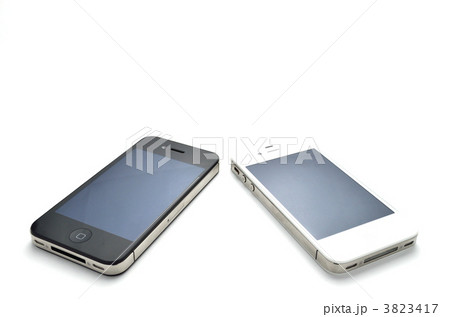 スマホ　２つ 3823417