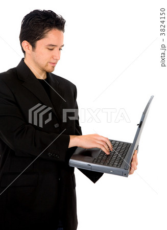 Casual man working on a laptop 3824150