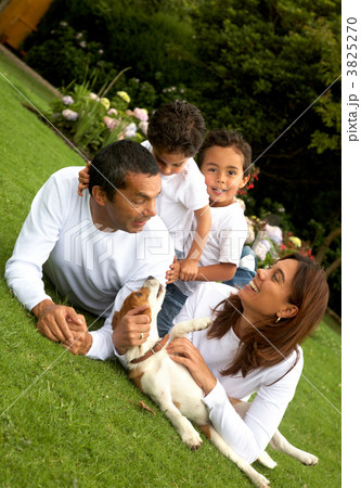 family lifestyle portrait family lifestyle portrait 3825270