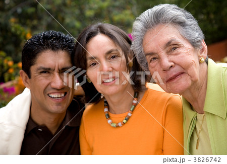 happy family portrait happy family portrait 3826742