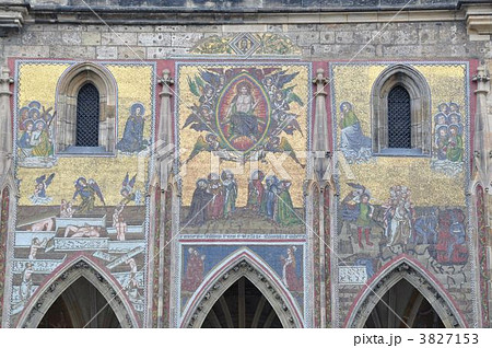 プラハ　聖ヴィート大聖堂　最後の審判 3827153