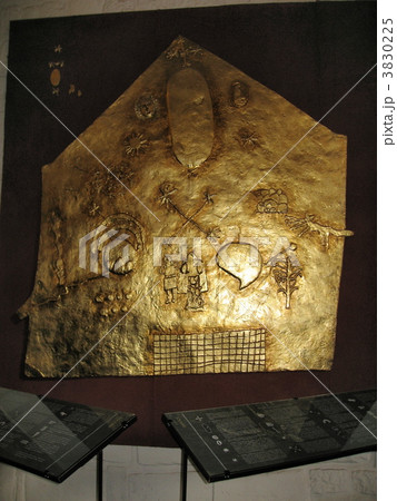 世界遺産「クスコ市街」のサント・ドミンゴ教会(コリカンチャ、太陽の神殿)の金のプレート(ペルー) 世界遺産「クスコ市街」のサント・ドミンゴ教会(コリカンチャ、太陽の神殿)の金のプレート(ペルー) 3830225