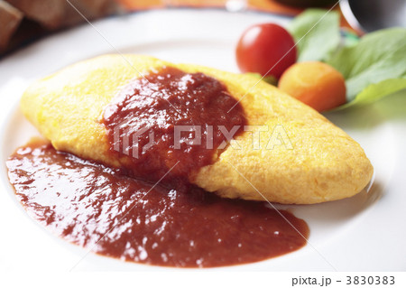 オムレツのアップ オムレツのアップ 3830383