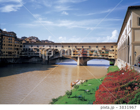 フィレンツェのヴェッキオ橋 フィレンツェのヴェッキオ橋 3831967