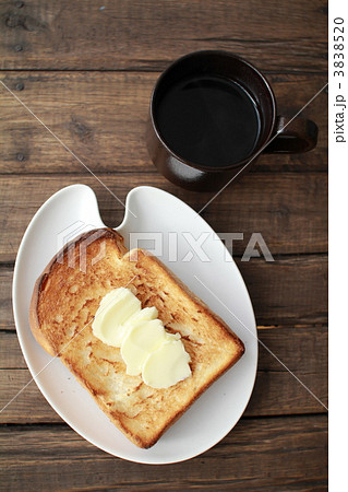 厚切りトーストとコーヒーの軽食セット 山型食パン 厚切りトーストとコーヒーの軽食セット 山型食パン 3838520