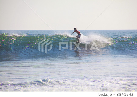 湘南海岸のサーファー 3841542