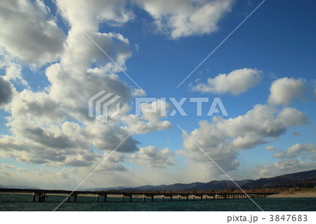 潜水橋と冬の空 潜水橋と冬の空 3847683
