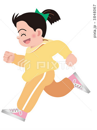 笑顔で走る女の子のイラスト素材
