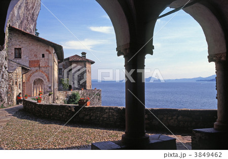 マジョーレ湖の修道院 3849462