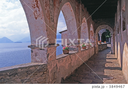 マジョーレ湖の修道院 3849467