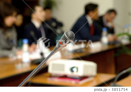 Microphone for the speaker 3851754