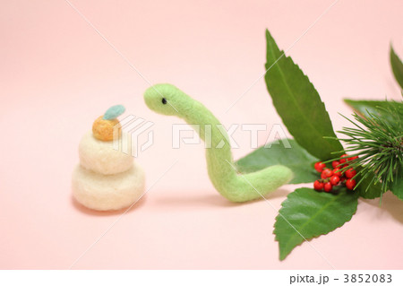 巳年のお正月飾り 3852083