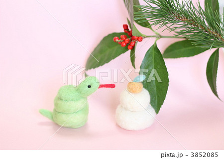 巳年のお正月飾り 3852085