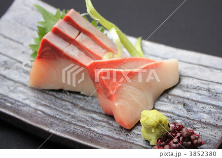 鰤の刺身 3852380