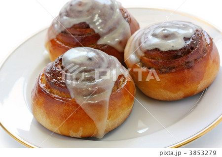 手作りシナモンロール 手作りシナモンロール 3853279