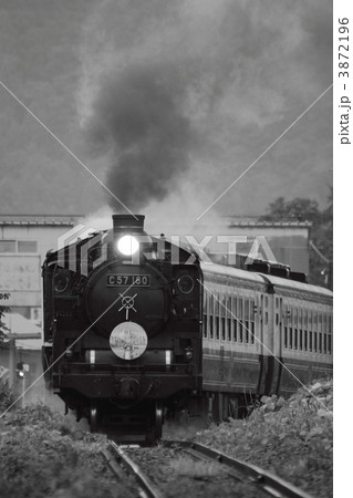 3872196