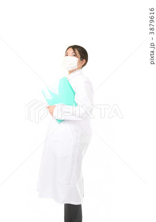 白衣 白衣 3879616