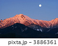 八ヶ岳に沈む月 3886361
