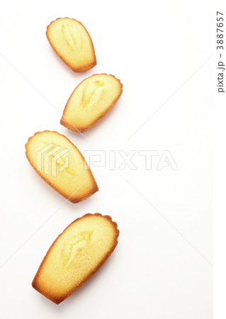 マドレーヌ　４個 3887657