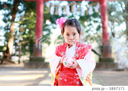 kimono　3 years old 3897171