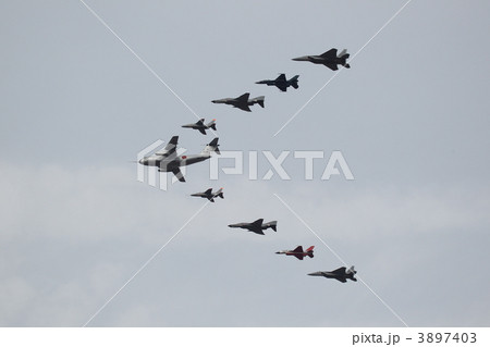 航空自衛隊岐阜航空祭名物異機種編隊飛行 3897403