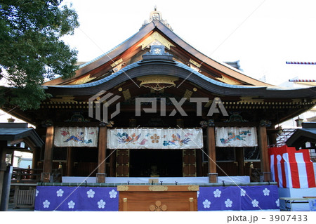 合格祈願の受験生で賑わう湯島天神を訪れて 3907433