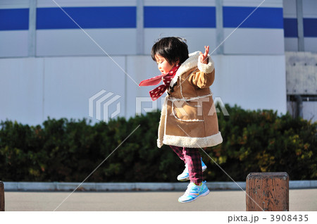 娘のジャンプ２ 3908435