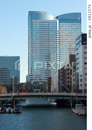 晴海トリトンスクエアと月島橋 晴海トリトンスクエアと月島橋 3911574