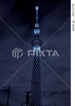 源森橋より東京スカイツリーのクリスマスライトアップを臨む 源森橋より東京スカイツリーのクリスマスライトアップを臨む 3912348